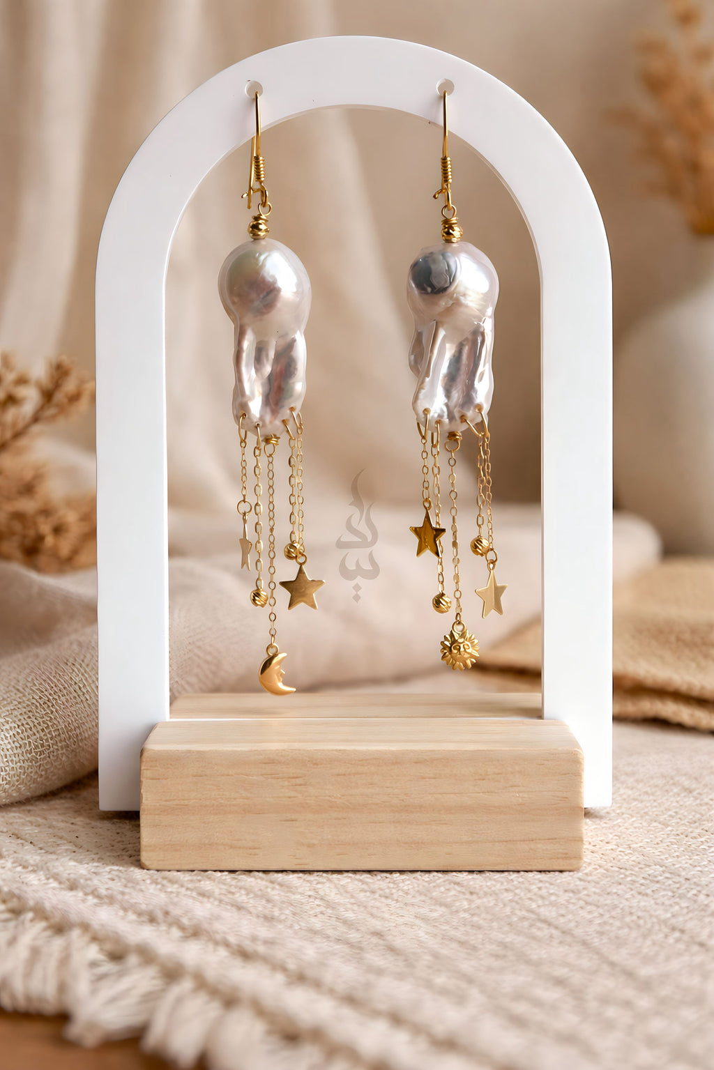 18K gold with baroque pearl earrings