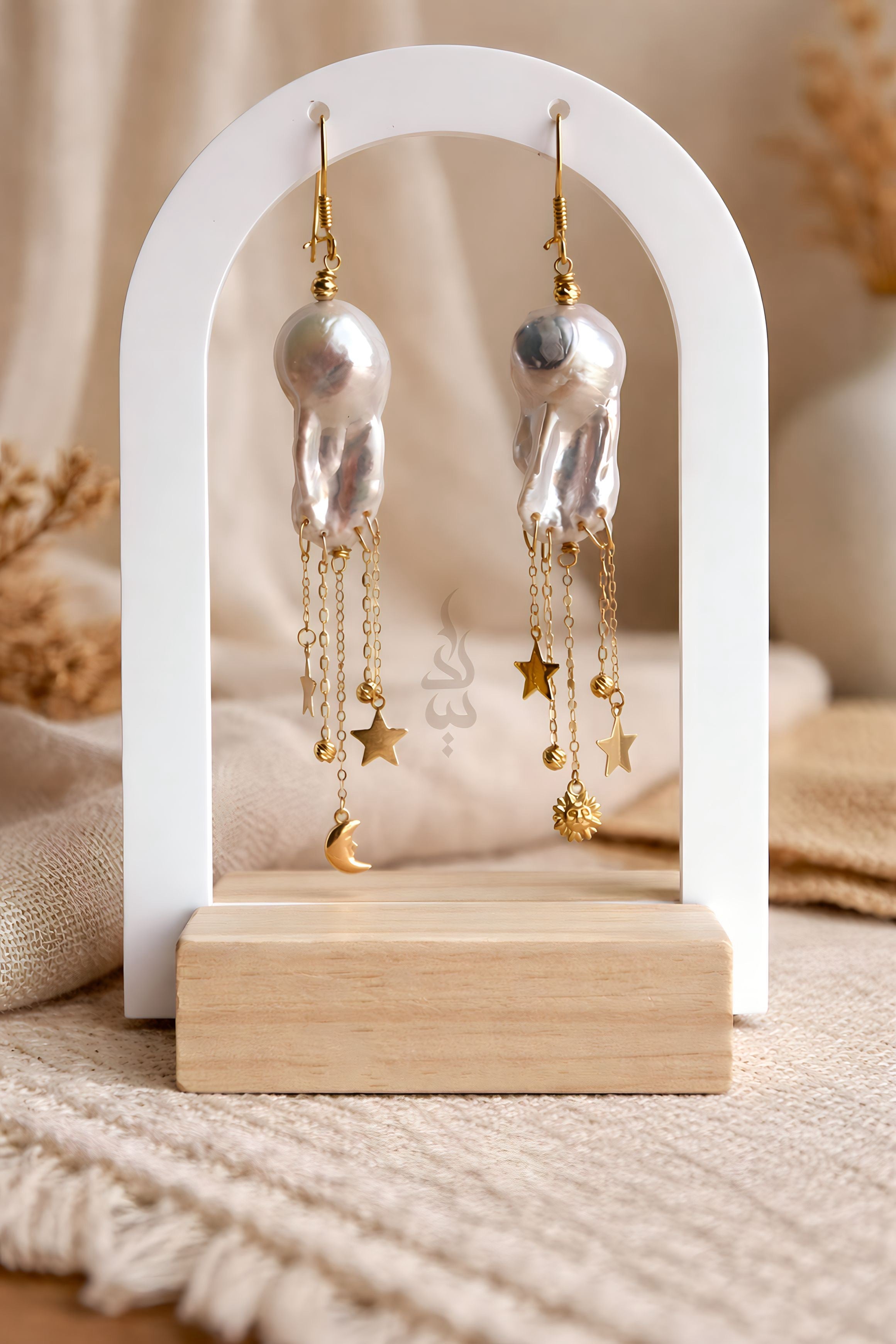 18K gold with baroque pearl earrings