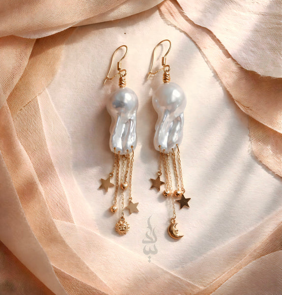 18K gold with baroque pearl earrings