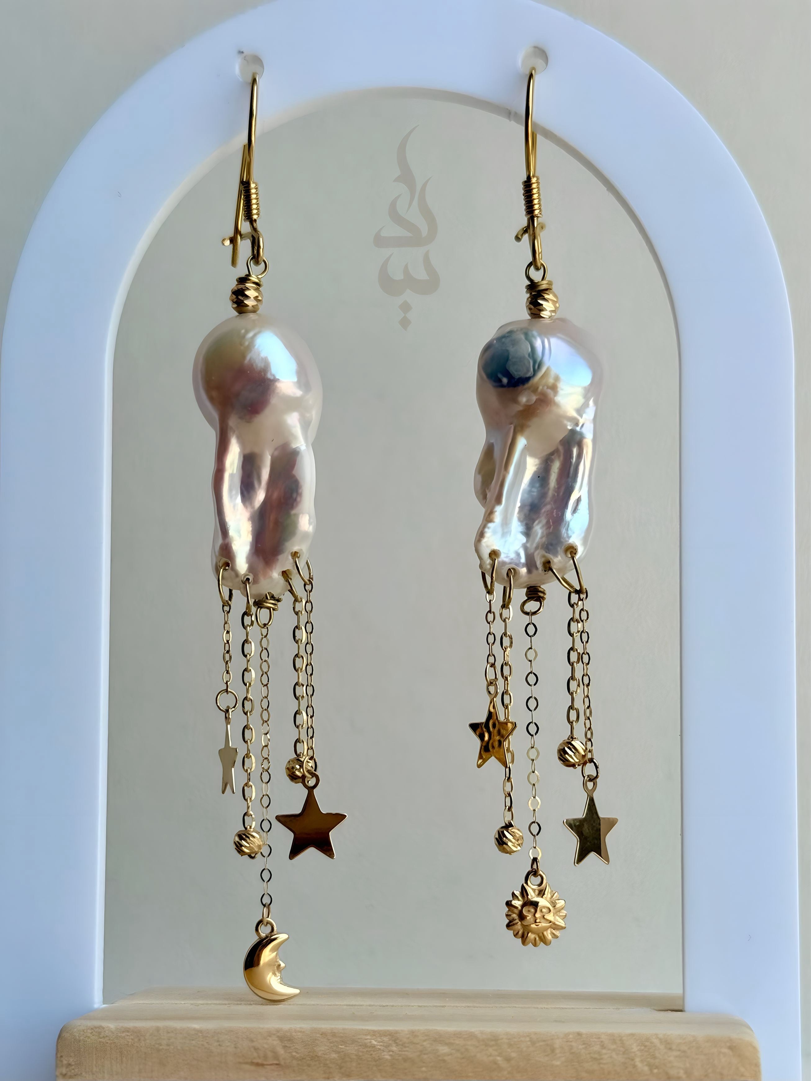 18K gold with baroque pearl earrings